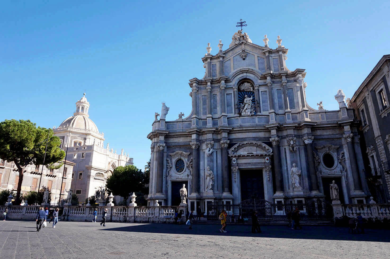 How Many Days in Catania